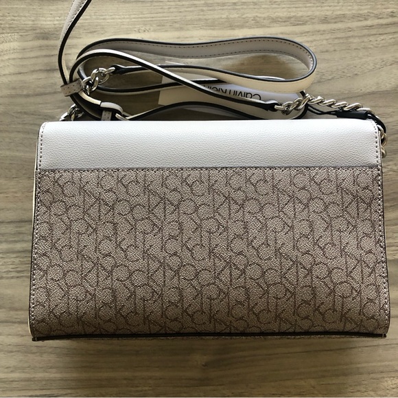 ❤️NWT Calvin Klein Key Item Signature Crossbody Bag - Picture 2 of 7